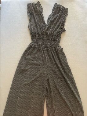 NWT Max Studio Sleeveless Polka Dot/Geometric Jumpsuit Large